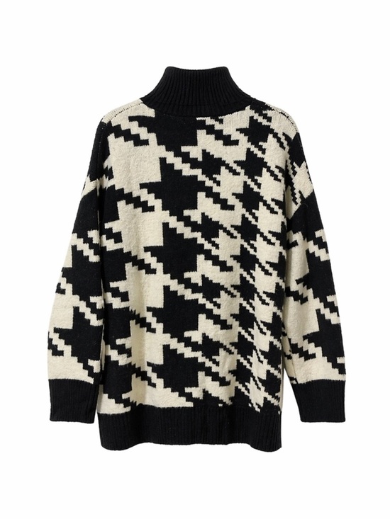 H&M Sweaters - H&M Women’s Black and Cream Long Sleeve Houndstooth Turtleneck Sweater. Size -L